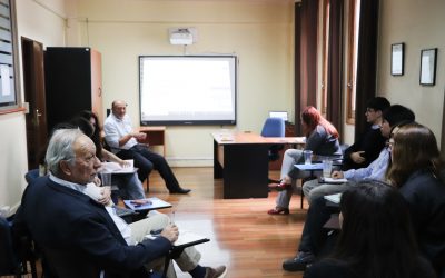 Avanza alianza estratégica entre DICREP y Facultad de Gobierno de la U. de Chile